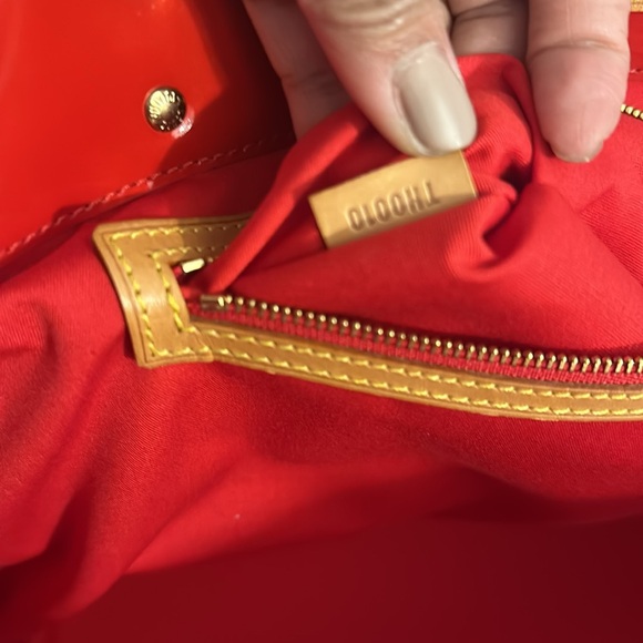 Louis Vuitton Travel Bag - Picture 13 of 16